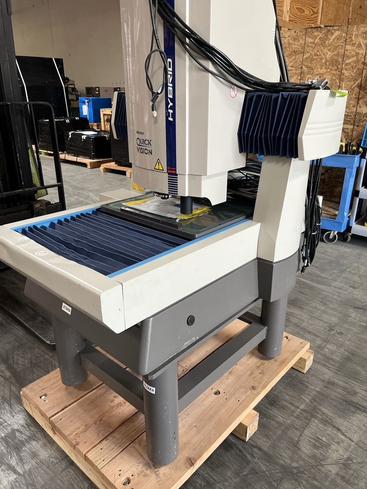Mitutoyo QuickVision Hybrid Measuring System Quick Vision