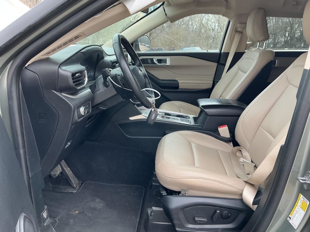 Fuse Box Engine Base With Tow Package Fits 20-24 EXPLORER 4947099