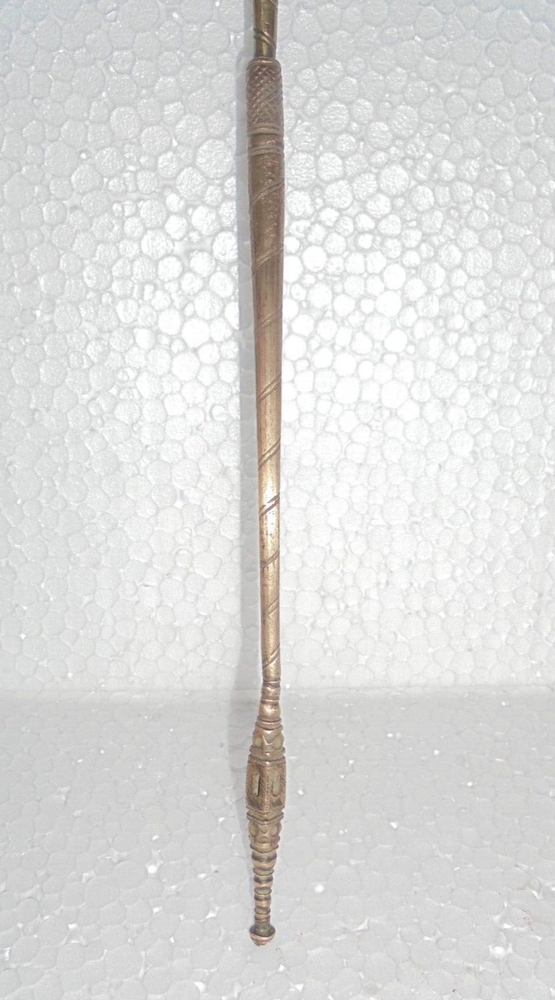 Vintage Brass Engraved Fine Quality Handshape Mirror Fitted Back Scratcher