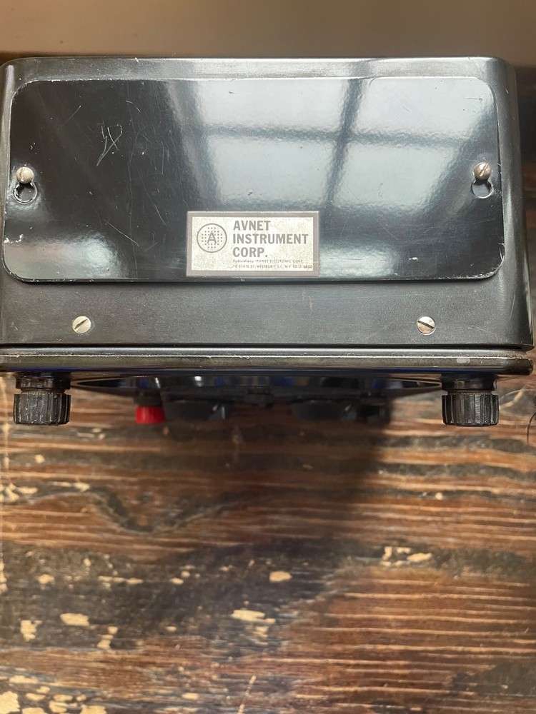 Vintage Universal Avometer Model 8