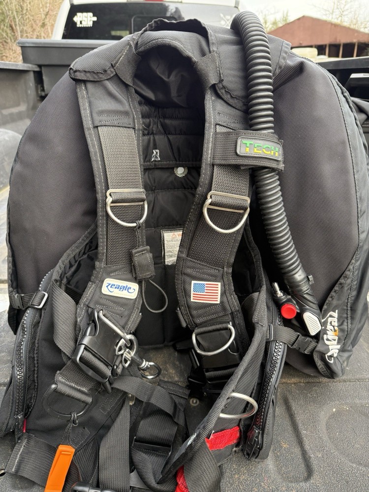 Zeagle Tech Buoyancy Compensator with Weight Pouches - Black