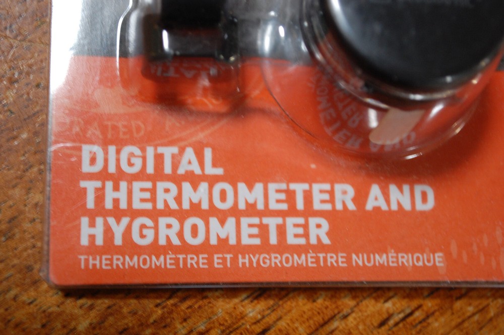 National Geographic Digital Thermometer & Hygrometer