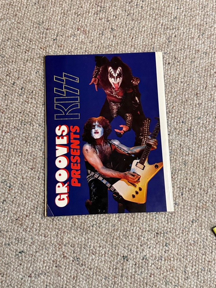 Kiss Grooves Magazines Set of 3