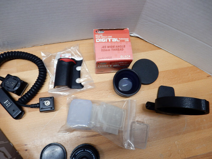 NIKON GRAB BAG - ACCESSORIES
