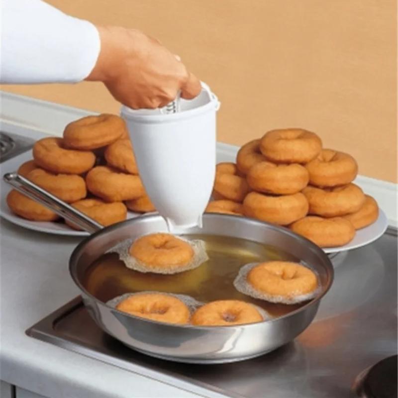 Doughnut Maker Batter Dispenser Plastic For Donut Cake DIY Baking Tools Maker