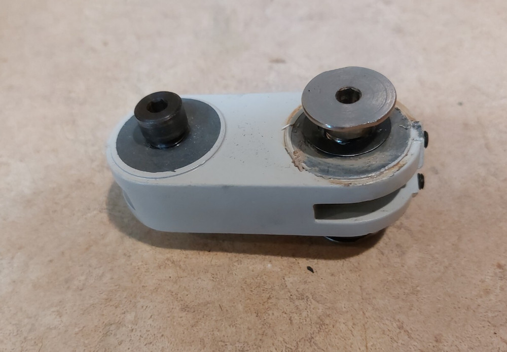 Pelton and Crane LF1l 2 Light Knuckle  Off White