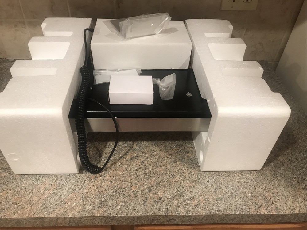 Ohaus ES200L Bench Scale   New Open Box