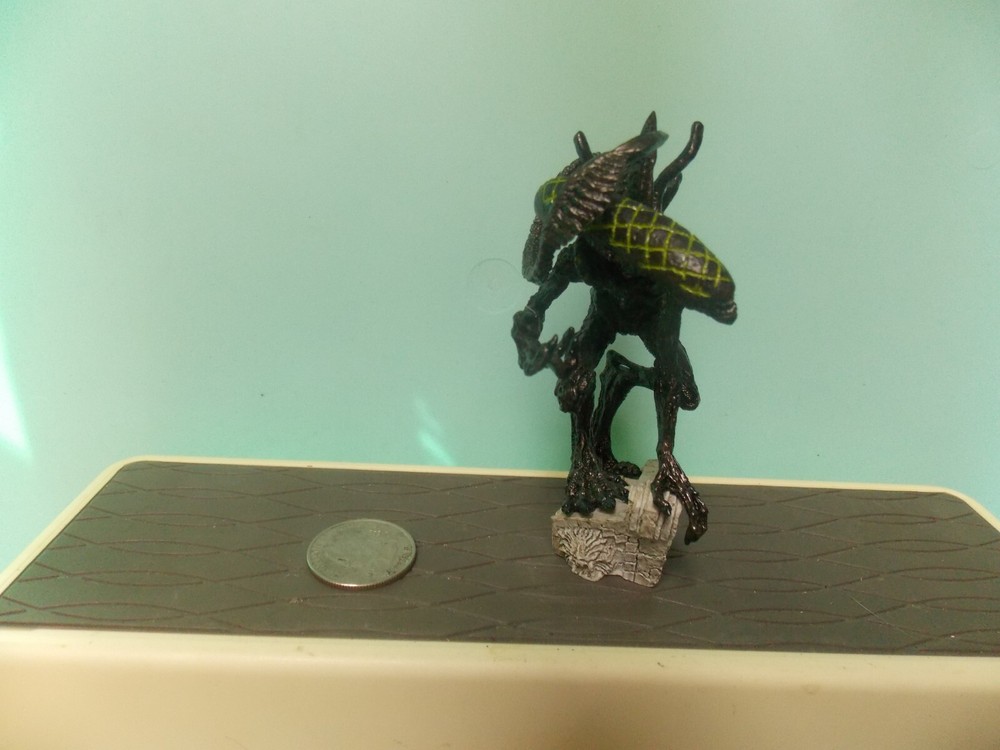 2005 Fox Alien figure Alien Figure Series AVP