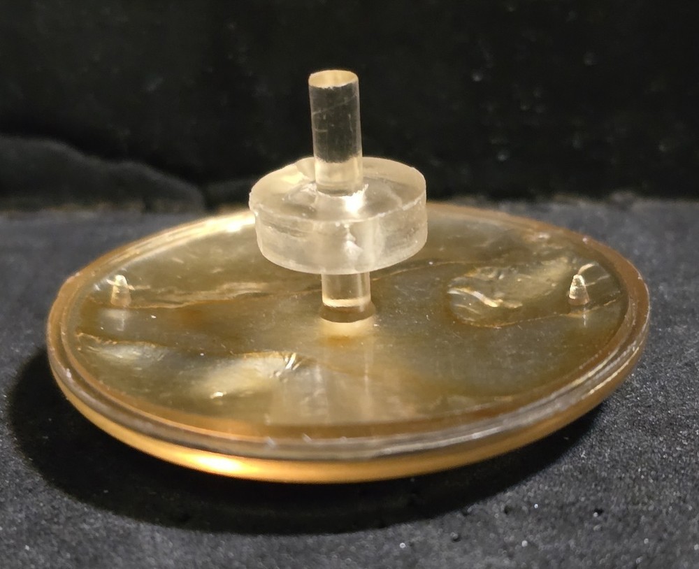 Plastic WW2 Army Enlisted Cap Badge