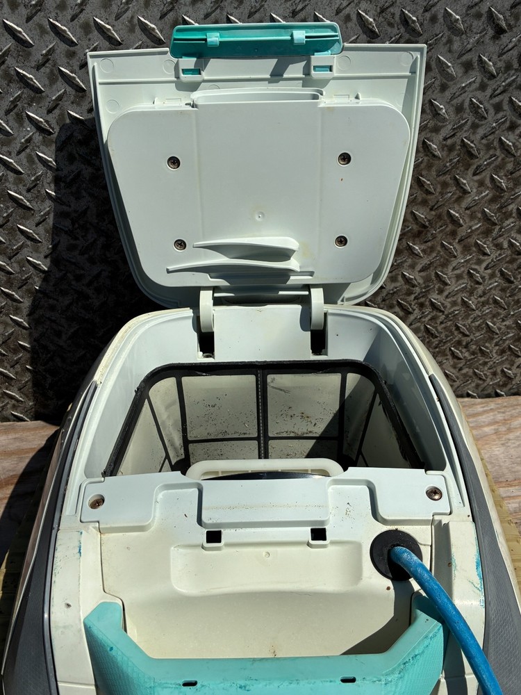 Maytronics Dolphin Active 10 Robotic Ground Pool Cleaner Basic 115 Power Supply