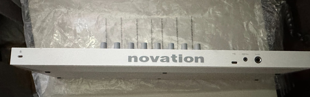 Novation Launchkey Mini 37 MK4 37-key Keyboard Controller - White