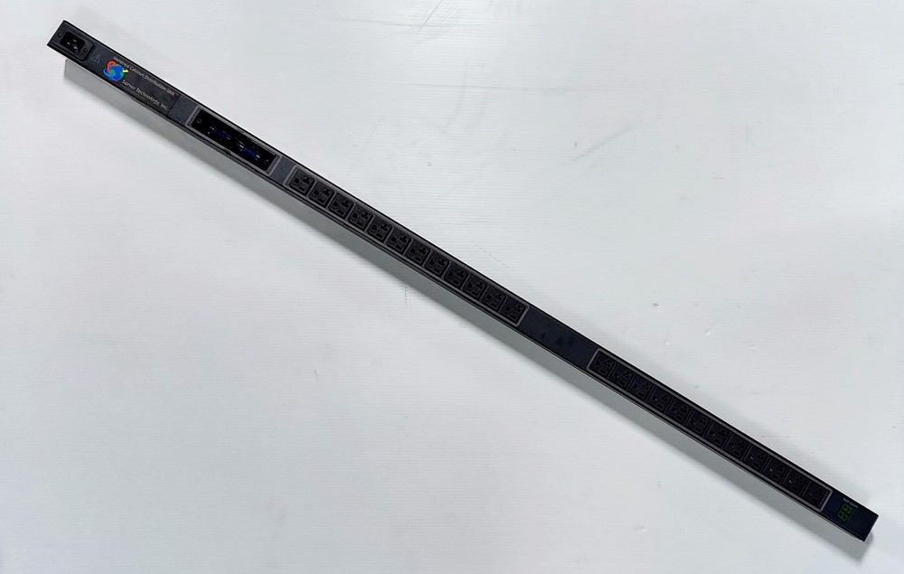 Server Technology C-24V1-C20M Sentry Metered Gabinet Distribution Unit