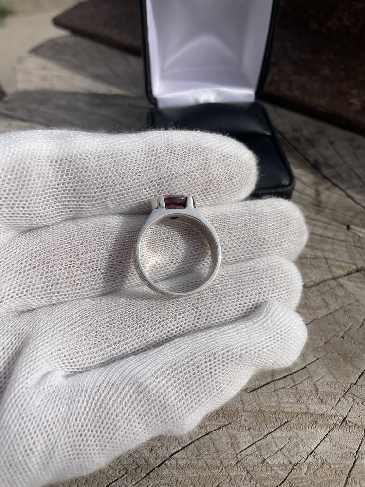 Handmade And Engraved Silver Ring With Zircon Size 9