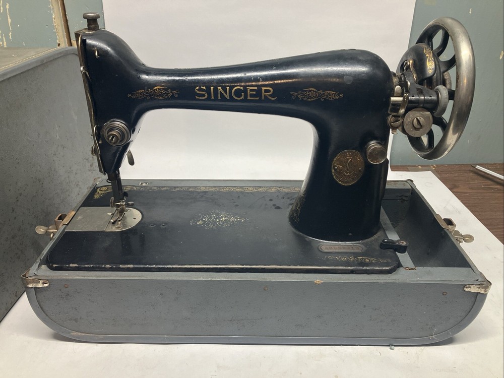 Vintage Singer Portable Sewing Machine AB452719 Read Description