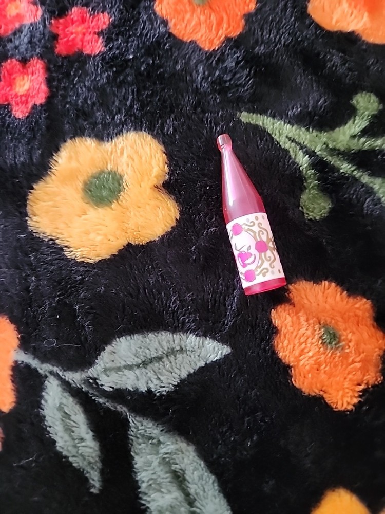 PRETTY TREASURES Wine Bottle 1995