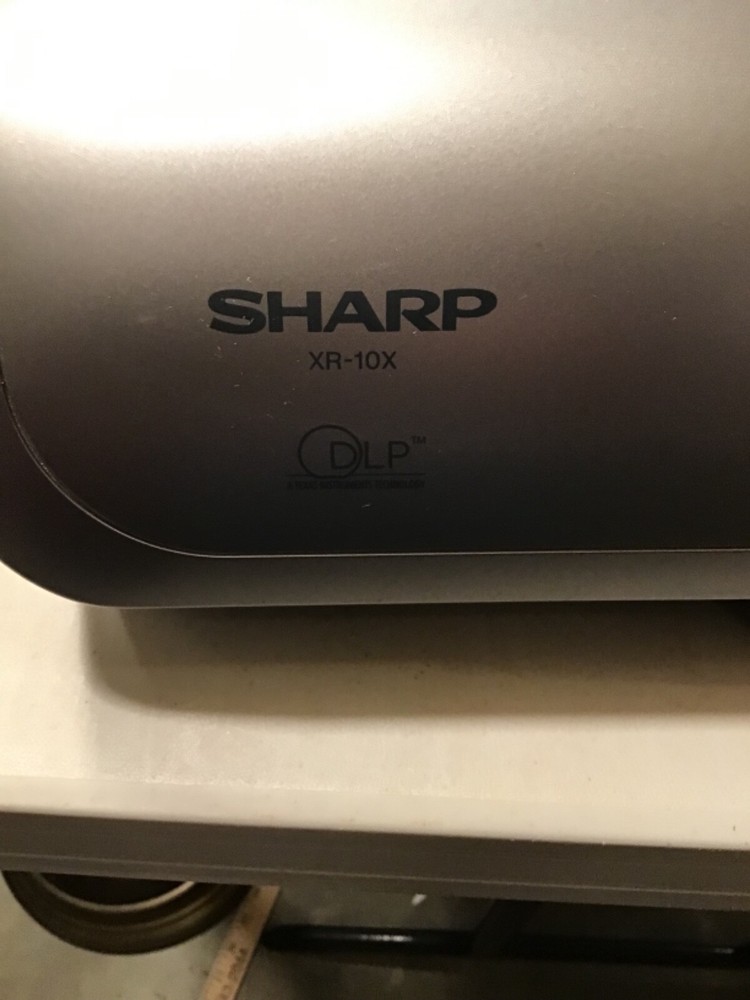 Sharp Notevision XR-10X Multimedia Projector W/ Lamp *Needs Bulb* No Remote