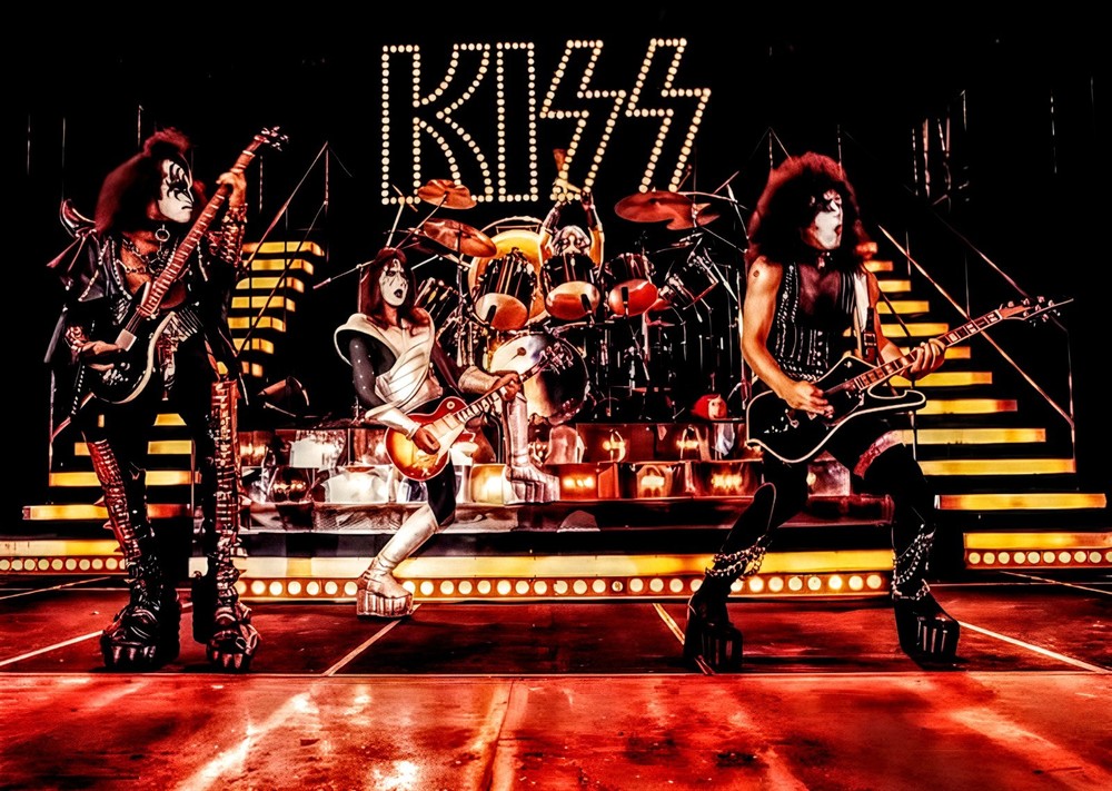 11x17 Kiss Poster Live Theatrical Pyrotechnic Photography Ace Frehley Paul Gene