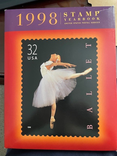 New W/ Sealed Valid Stamps 1998 Commemorative Stamp Yearbook In Cardboard Case