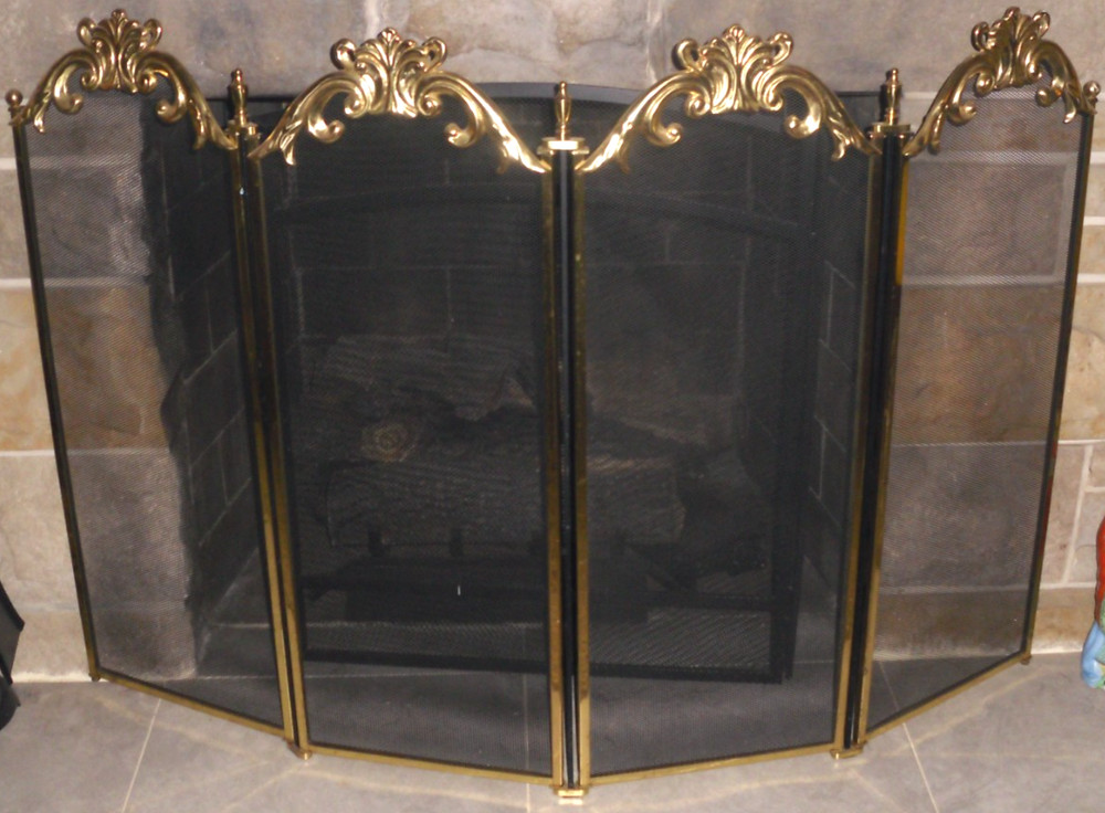 Vintage Brass Scroll 4 Panel Folding Fireplace Screen Spark Guard 33" Tall