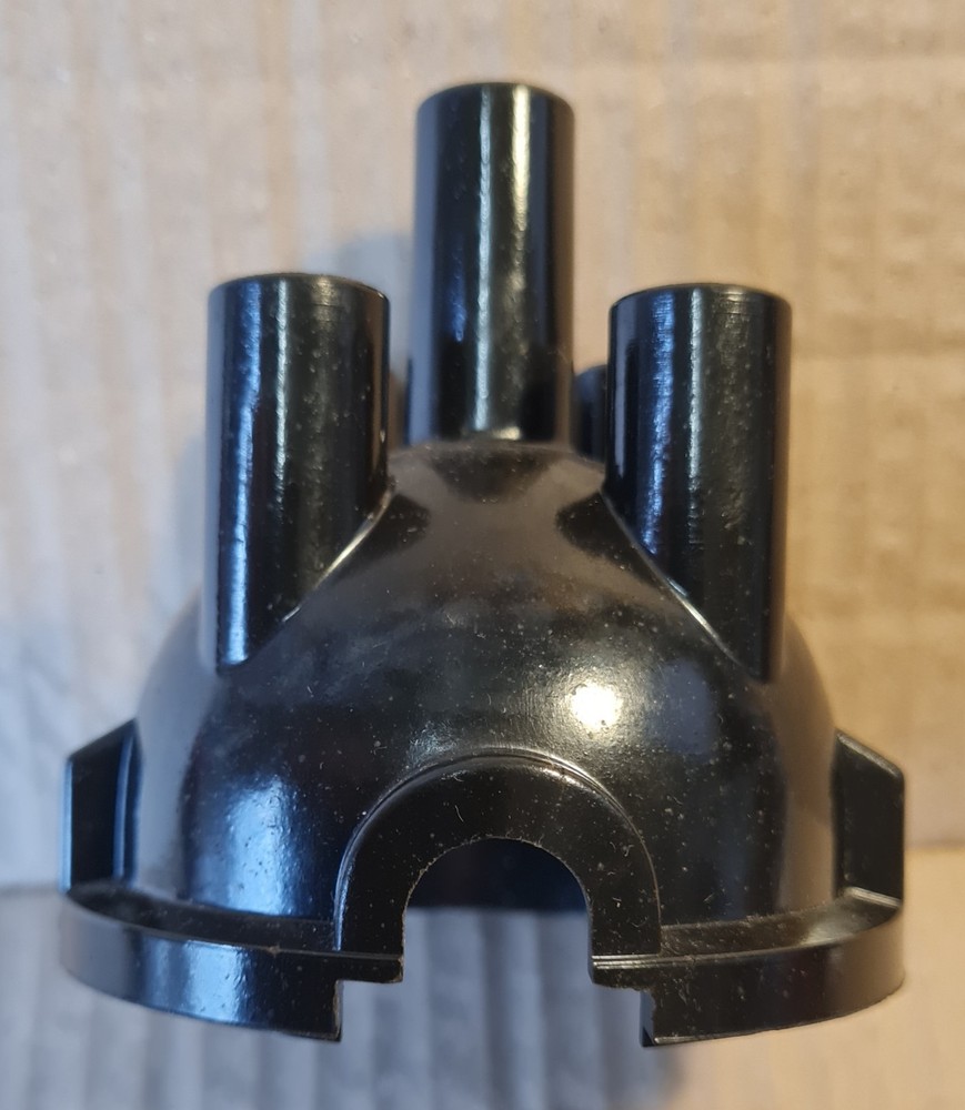 Classic Mini Lancer Distributor Cap 25D4 Top Entry Exit Type GDC103 DC4428 NOS