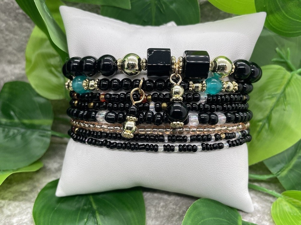 8 PC Handmade Boho Beaded Stackable 7.5” Plus Stretch Bracelet Set New A4905