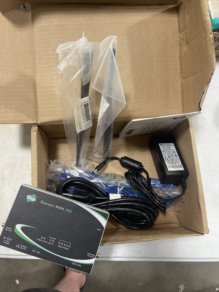 Digi Connect WAN 3G EVDO Sprint Wireless Radio Modem 2 Antennas