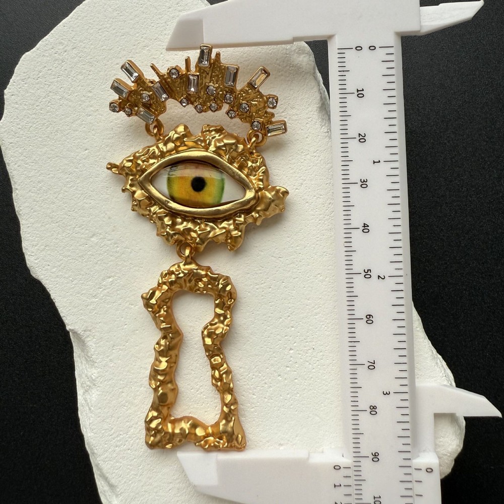 Schiaparelli devil's eye Retro Keyhole Brooch WITH BOX