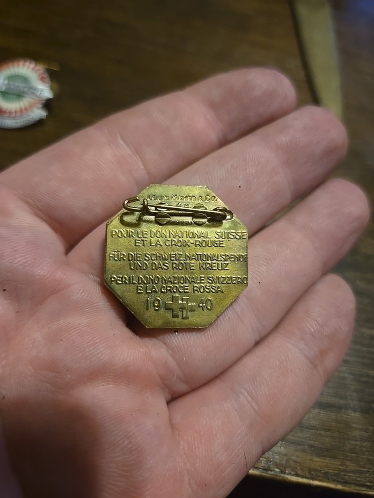 1940 Switzerland Pin Ww2