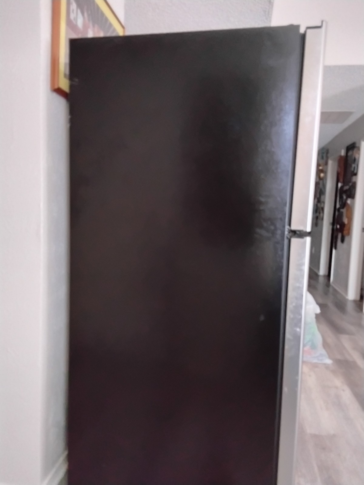 Insignia NS-RTM21SS7 VER B Top-Freezer Refrigerator Silver Stainless Steel 198.…