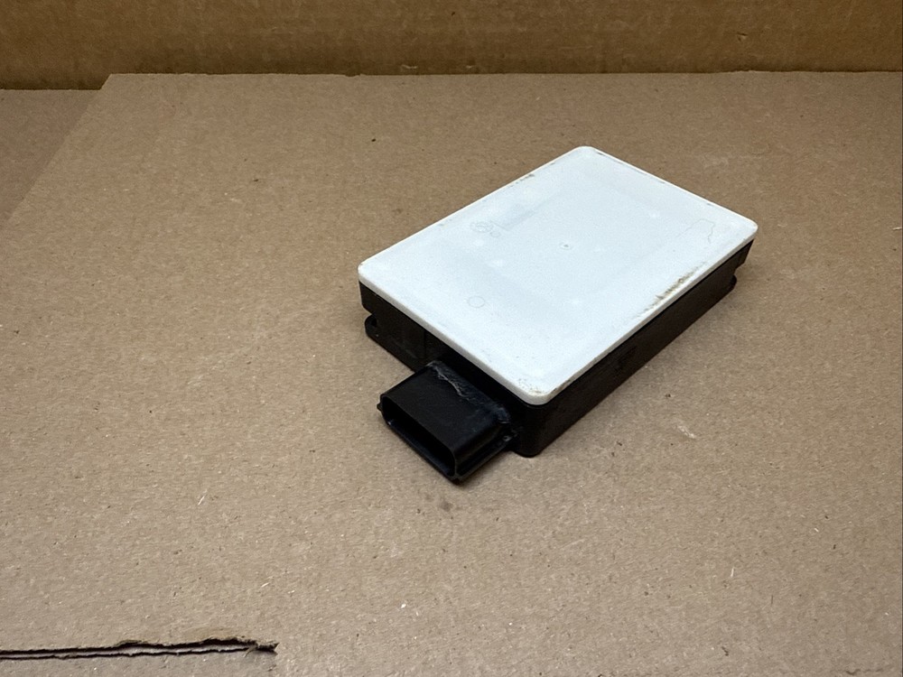 2013-2017 Buick Enclave Bumper Blind Spot Module Sensor 84440527
