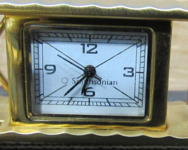 RARE Smithsonian Bulova Wright Brothers desktop twin clock