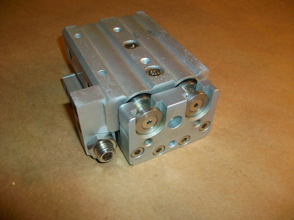 SMC Pneumatic Slide Table MXQ20L-30A USED