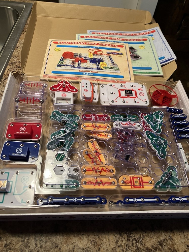 Snap Circuits Pro SC-500 Elenco 500+ Projects STEM Electronics Kit Elenco