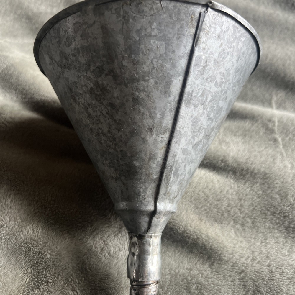 Plews 75-007 Funnel Utility W/Screen 1Qt
