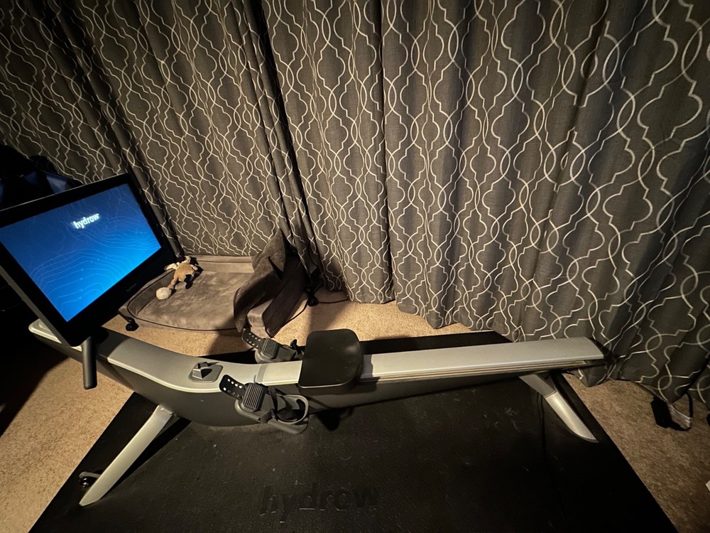 Hydro Rower with Mat in great condition
