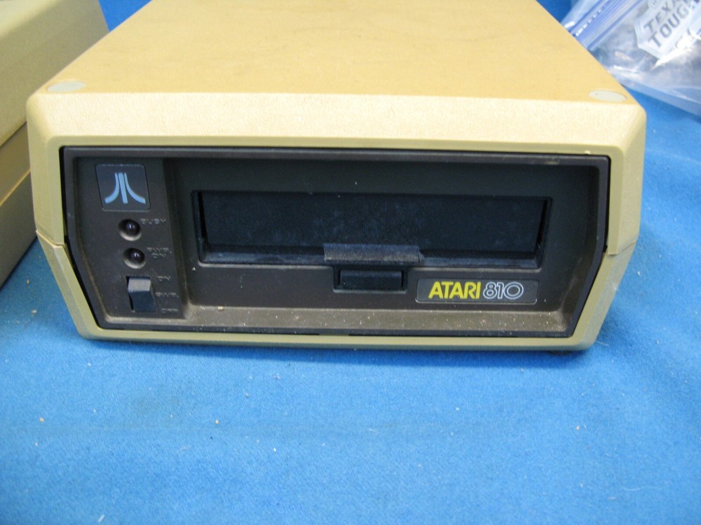 2 Atari 810 Floppy Disc disk Drive & 1 Power Supply Adapter
