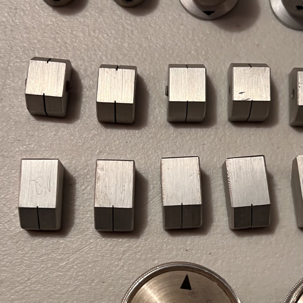 47 VINTAGE MCM AMPLIFIER RADIO ELECTRONIC MIXING BOARD KNOBS & SLIDERS
