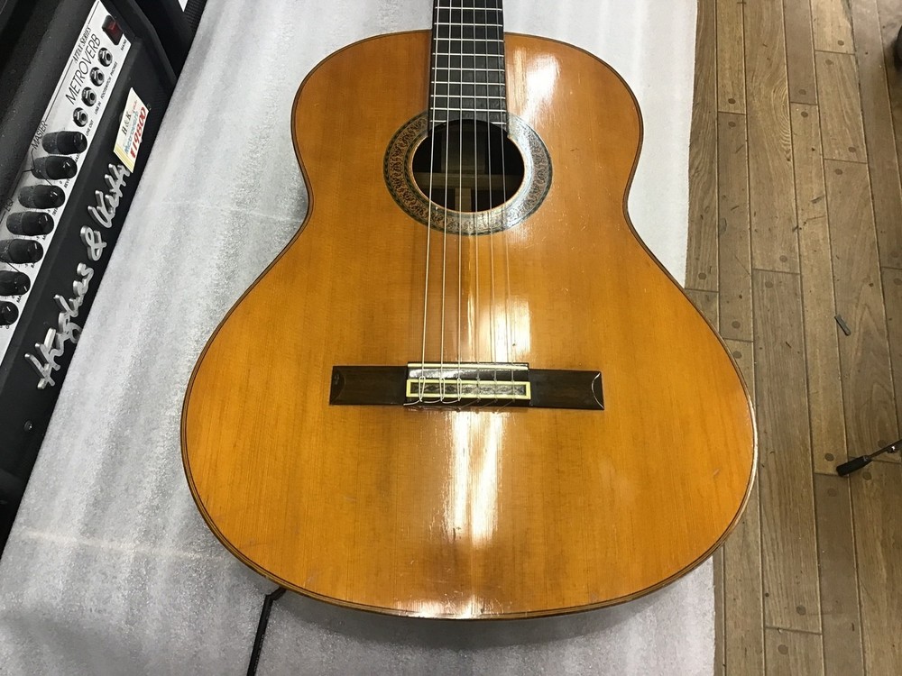 Yamaha GC-3D Classical Guitar 1971? Solid Top, Parisan Back