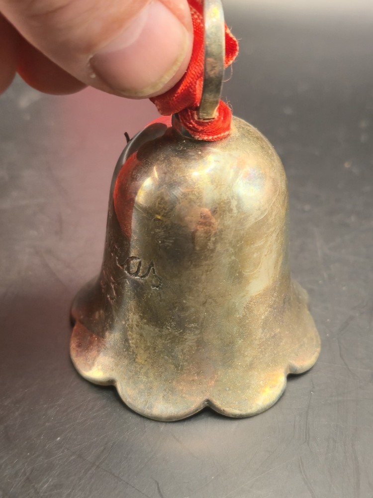 International Silver Company Christmas Bell 1993 Silverplate 3.5" Vintage