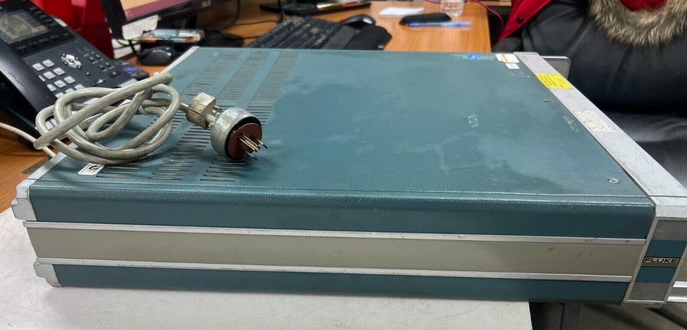 👀 FLUKE 341A DC VOLTAGE CALIBRATOR