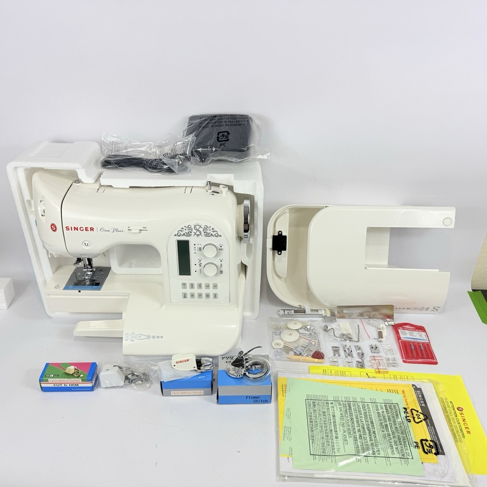 Singer One Plus 1+ Sewing Machine Computerized Brand New Open Box w Extras