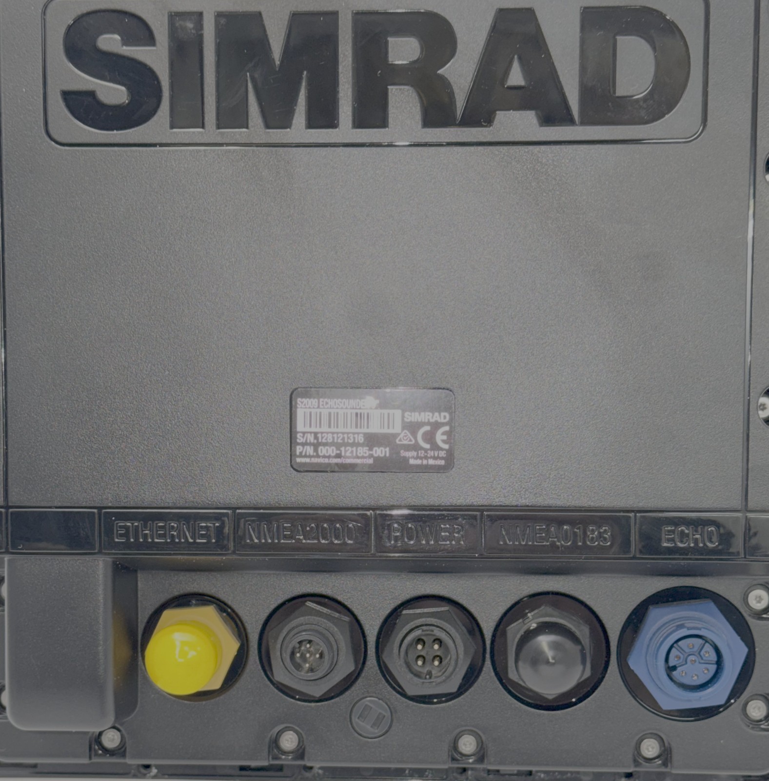 Nice SIMRAD S2009 9" Portrait Commercial Fishfinder