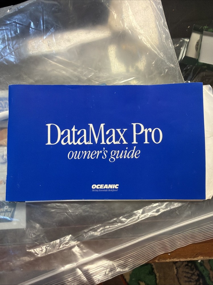 Oceanic Datamax Pro Air Scuba Dive Computer Console With Dive Bag & Regulators