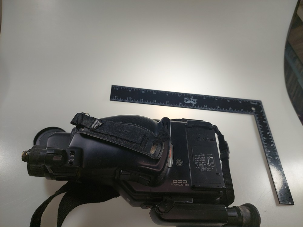Sanyo VM-D6 8mm Video Camcorder Not Working