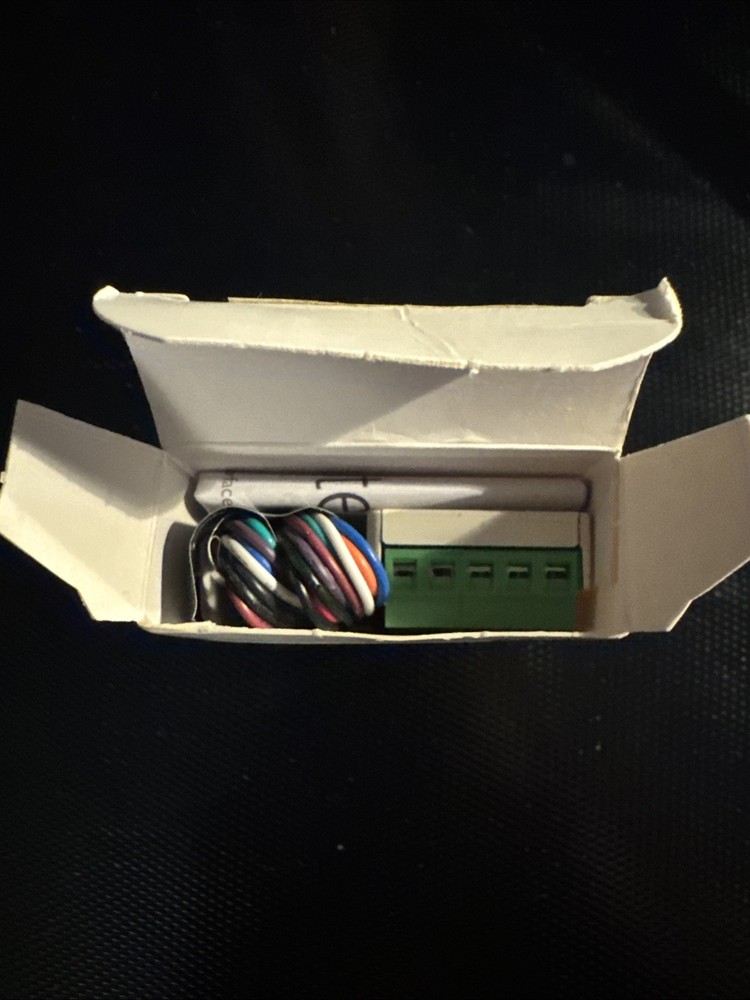 Philips Dynalite DLLI8I8O 8 Input 8 Output Interface Dry Contact Interface