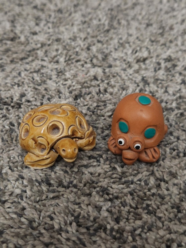 🐢 2 Small Turtle Figurine Ceramic Clay Hand Hade  🐢