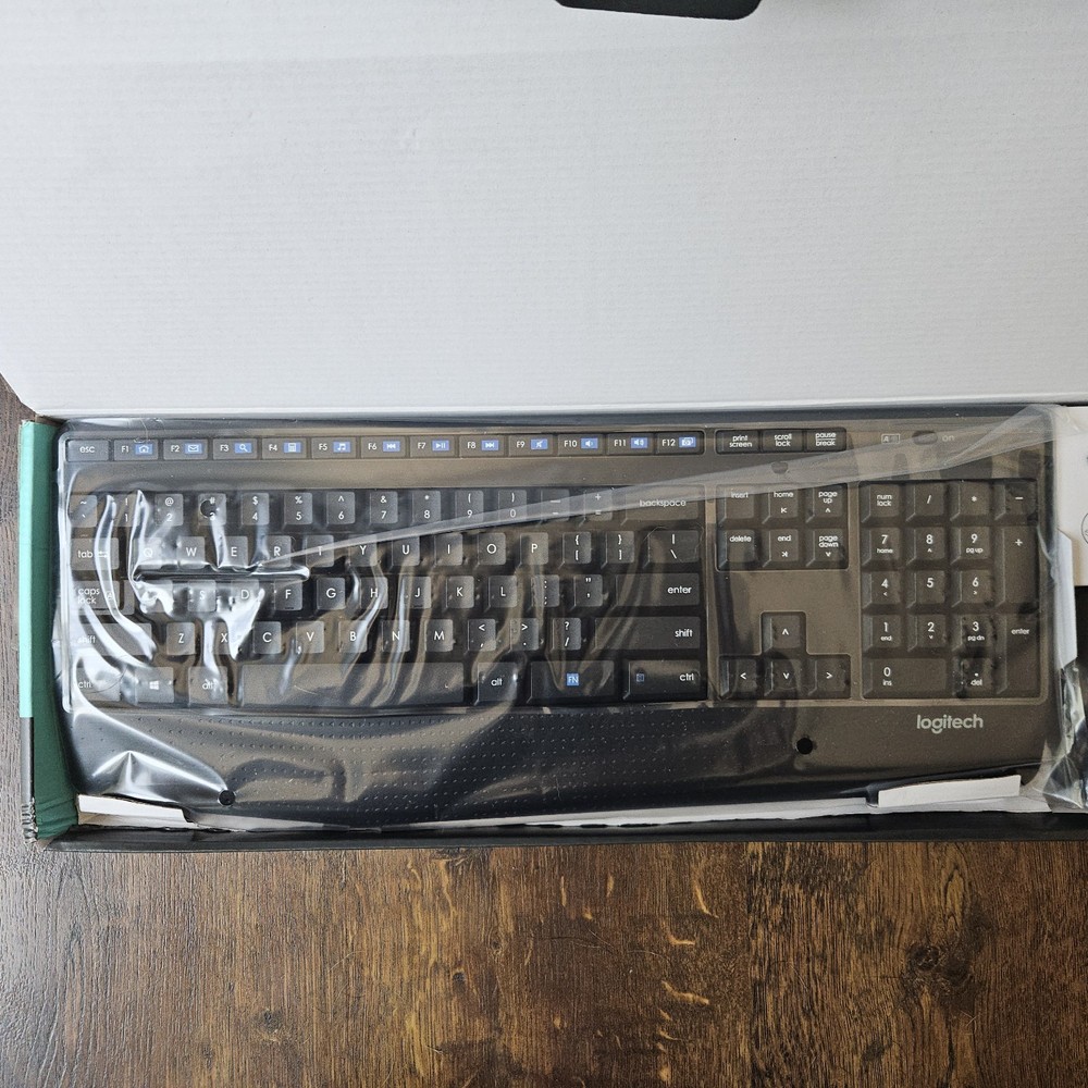 Logitech Wireless Combo Bluetooth Keyboard Mouse Black