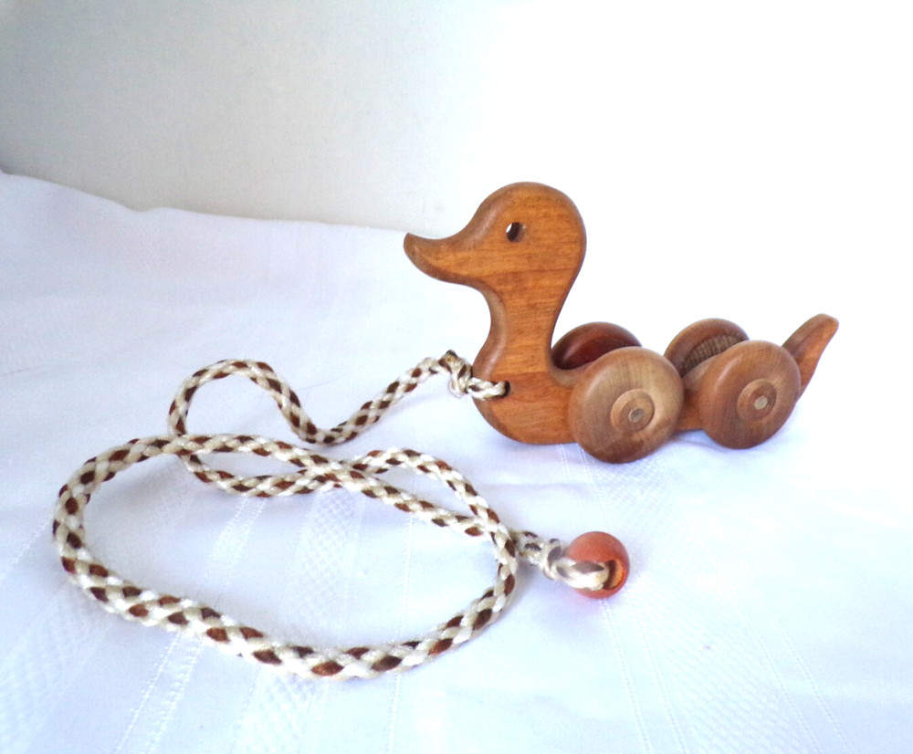 Solid Wood Pull Duck Toy or Roll Handcrafted  - Wheels Move 8x4.5x2 inch - EUC
