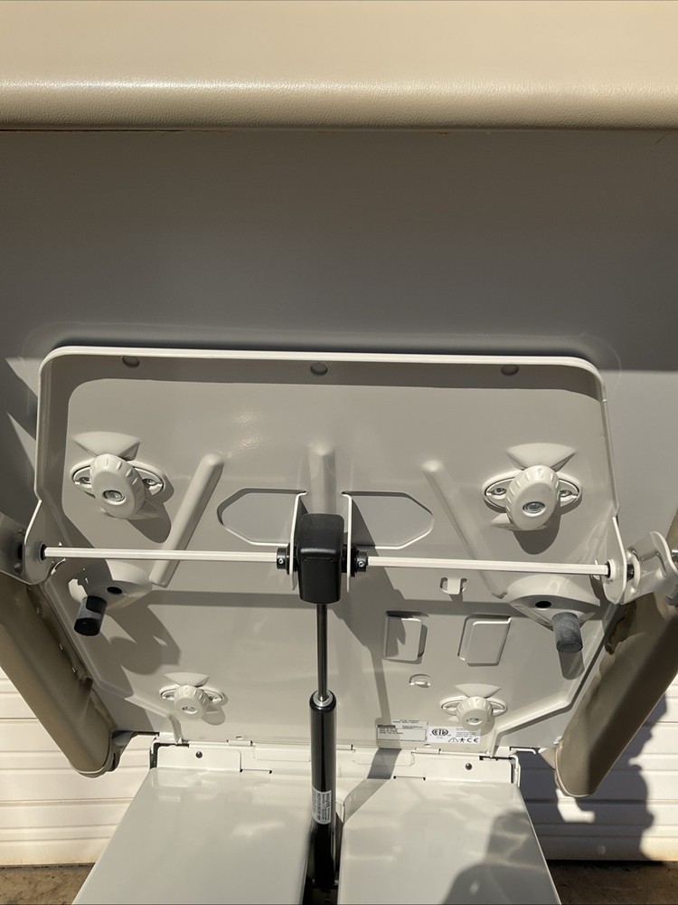Midmark Ritter 204 Exam Table #204