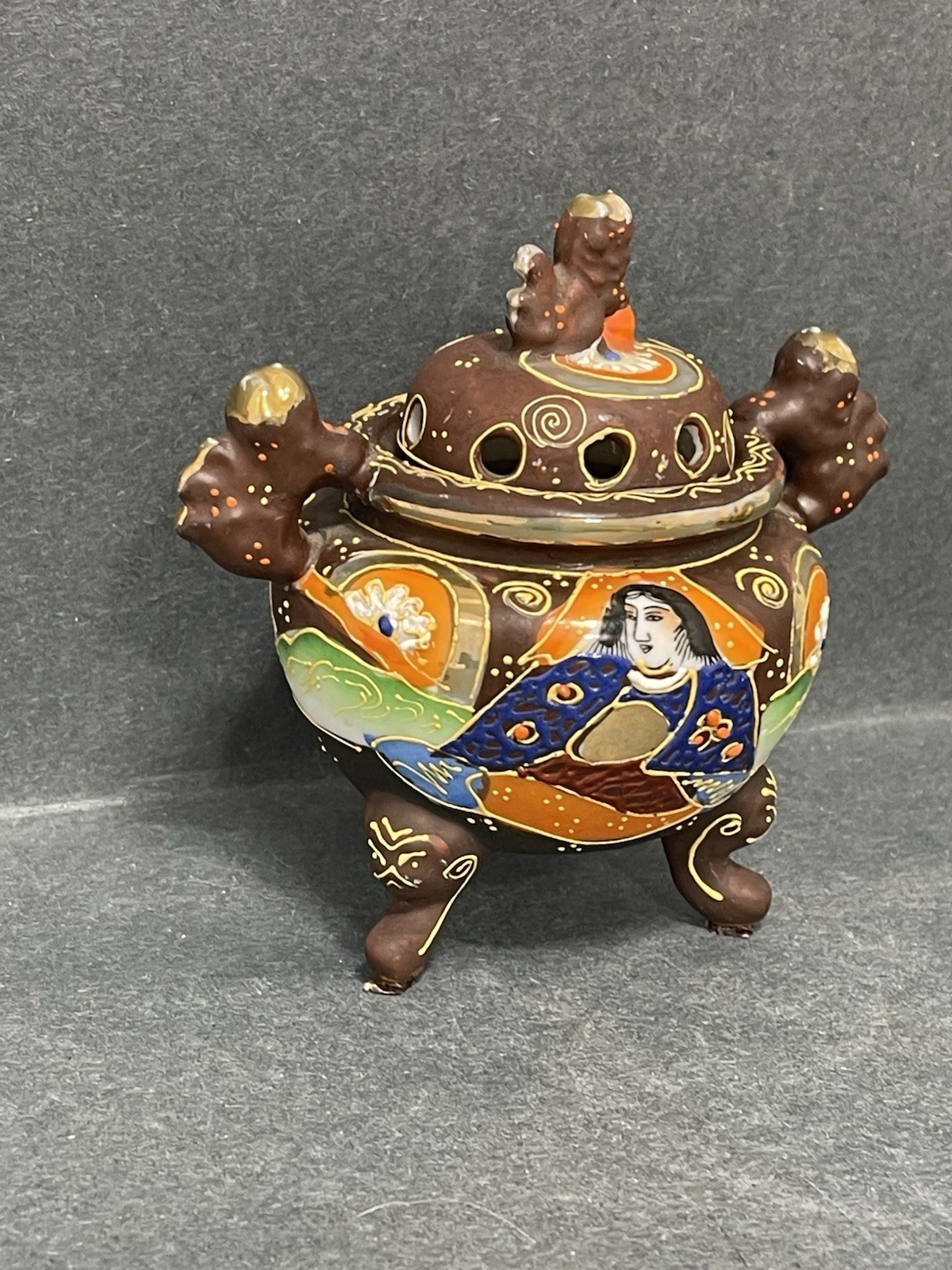 Vintage Satsuma Incense Burner with Gold Foo Dogs 1950s Moriage